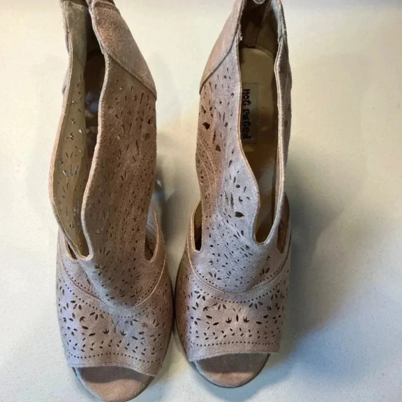 Latigo Tan Cutout Strap Back Heels Size 10 - Picture 8 of 13